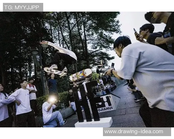 成都滑板队默契配合探秘:团队精神与技术的完美结合 成都滑板队默契配合探秘:团队精神与技术的完美结合